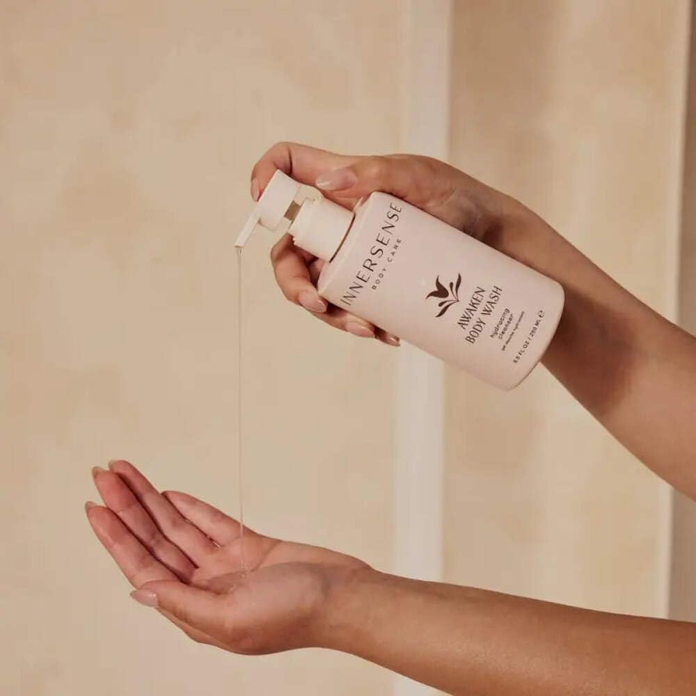 INNERSENSE Organic Beauty - Awaken Body Wash | Avocado Oil, Vitamins B5, C + D to Gently Cleanse, Soften, Soothe Skin | Clean, Non-Toxic, Cruelty-Free | Paraben + Phthalate Free (8.5 fl oz | 250 ml)